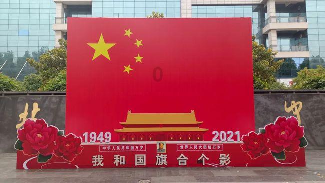 春联的上下联各写什么内容？